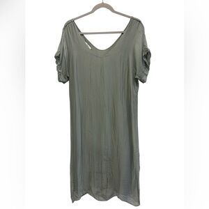 Gigi Moda 100% Silk Olive Green Lagenlook Shift Dress Size Medium Coastal FLAW